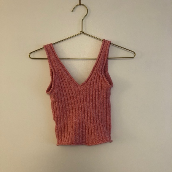 Pink Guess Top - Picture 2 of 3